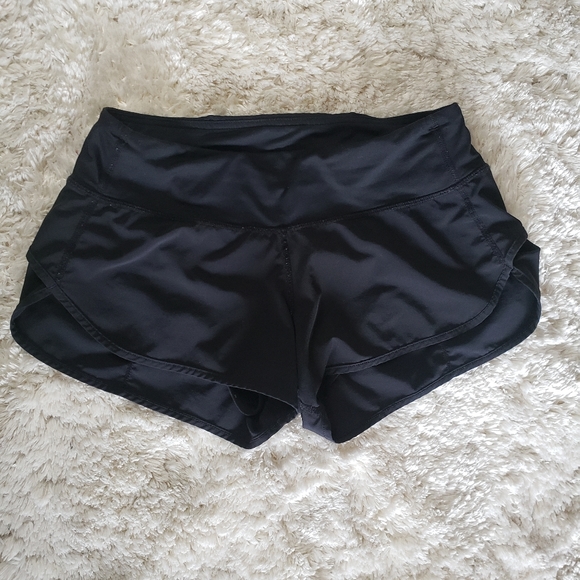 lululemon athletica Pants - Lululemon Speed Up Short 2.5"
